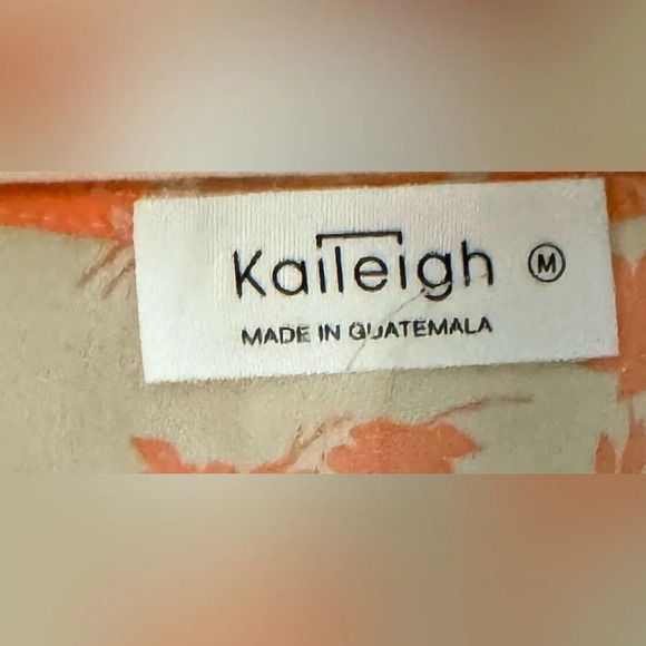 Kaileigh | Floral Peplum Blouse (M) - Picture 5 of 5